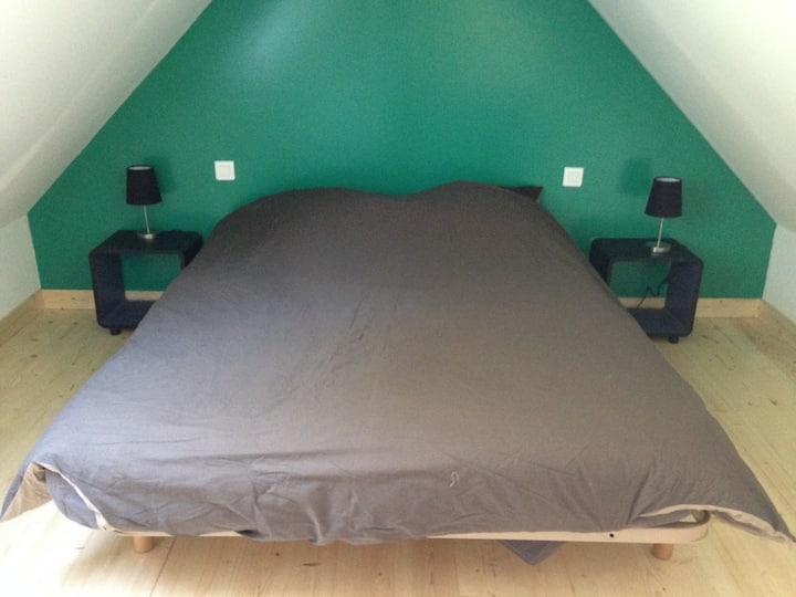 საძინებელი 1