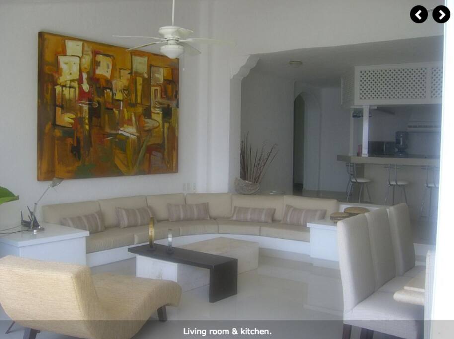 Living room & Kitchen