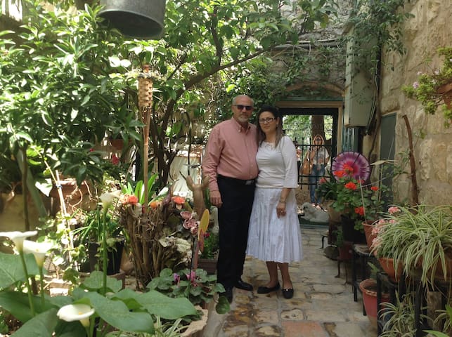 Old City Authentic Apt.