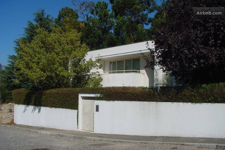 The Pool House-up to 10p gallery image 5