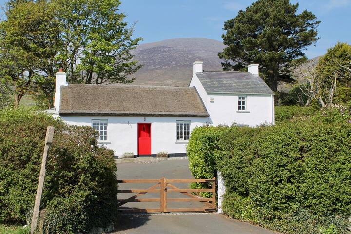 Bloody Bridge Cottage Newcastle Co Down Cottages For Rent In