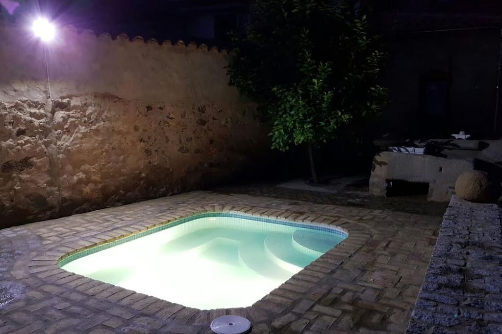 piscina-patio. zona común