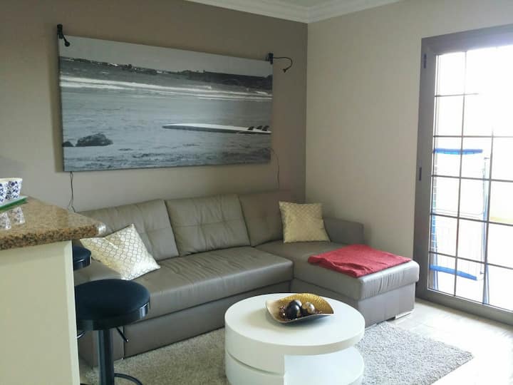 ห้องรับประทานอาหาร (Dining Room) 