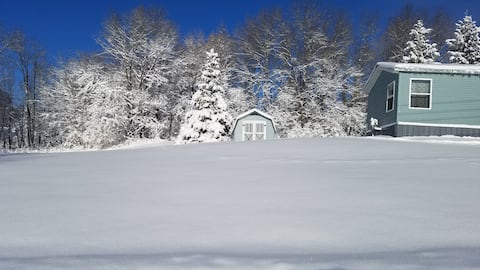 Beautiful 4 season getaway in the Western UP of MI