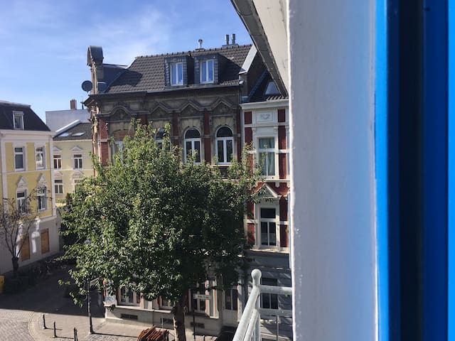 Charming studio in historic Bonn -  near UN campus