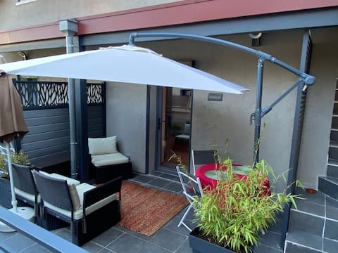 2 rooms and terrace near Vieille Ville Annecy