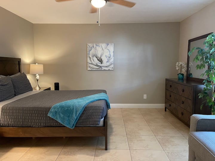 Საძინებელი №2 - ძალიან ფართოა გასაშლელი დივნით