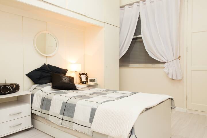 IPANEMA BEACH pertinho do mar!!!! gallery image 3