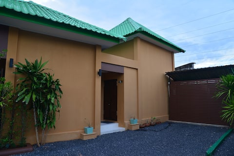 2 Bedrooms Apartment House