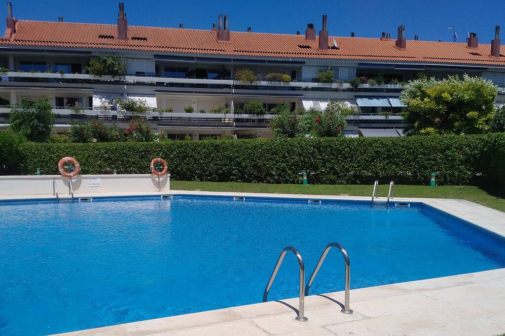 Adults pool