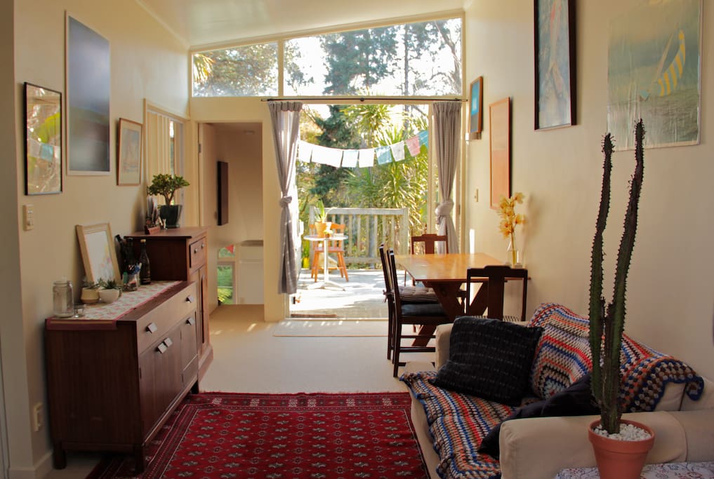 Spacious bright and sunny lounge