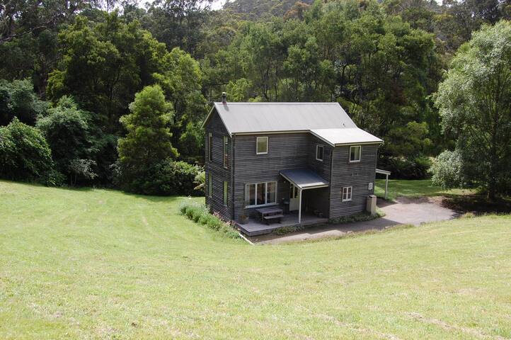 Riverbank Cottage Allenvale gallery image 5