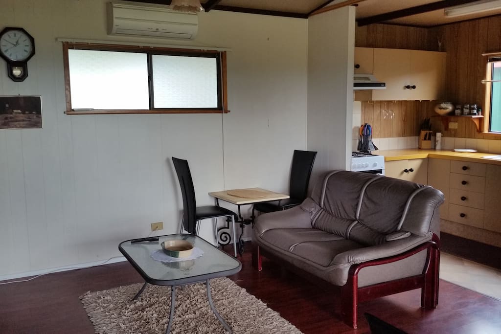 open plan lounge, dining and kitchen