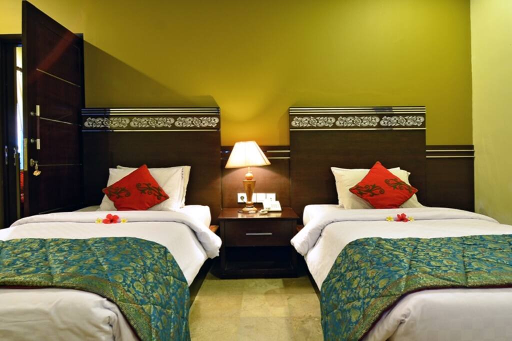 Super Deluxe Room ( twin bed )