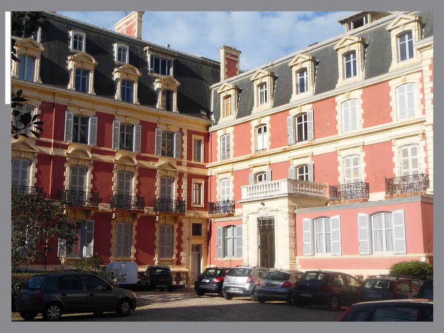 Parking cour intérieure