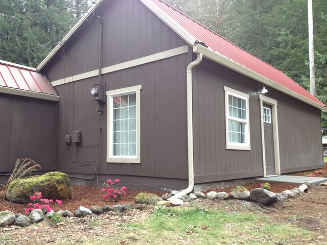 Airbnb Rhododendron Vacation Rentals Places To Stay