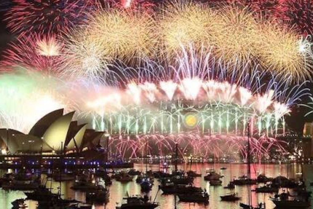 We're a 15 minute train ride from Circular Quay.