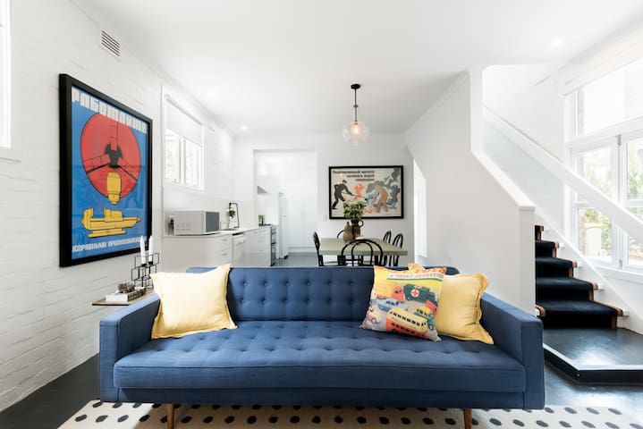 Charming Converted Stables in the Inner City