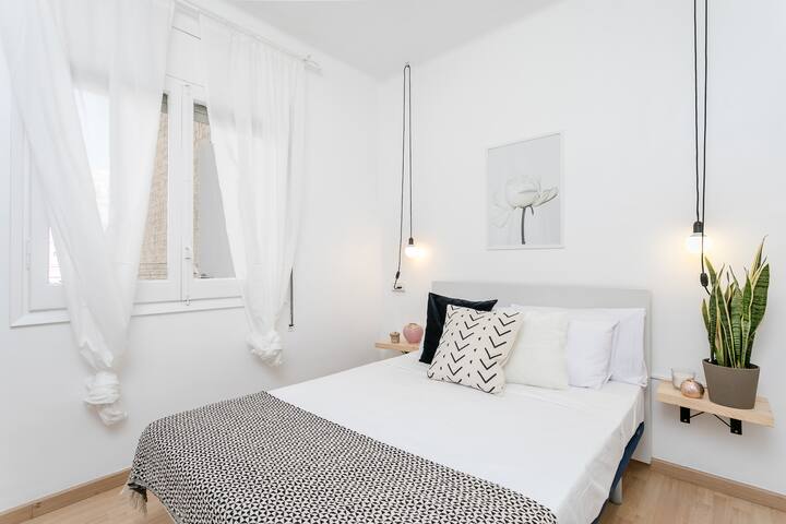 Bedroom 2 (double bed)