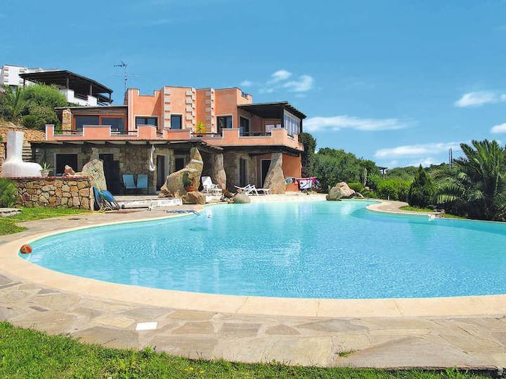 Villa and pool view Tavolara