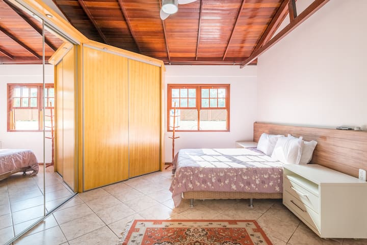 סוויטה 1 e מקושטת