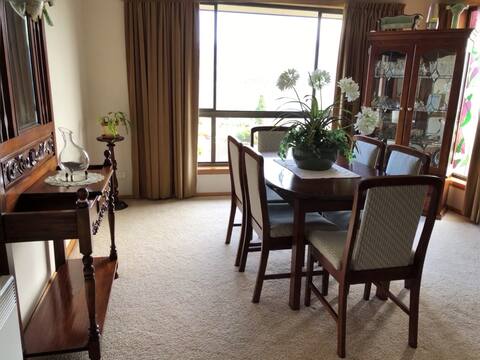 Rose Bay Rooms. Bed & Breakfast - Room
