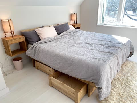 Stylish Private Guest Suite