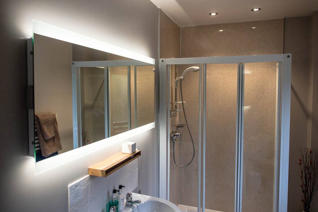 A very spacious bathroom.