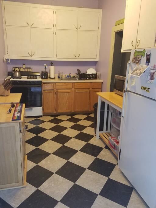Kitchen from entryway