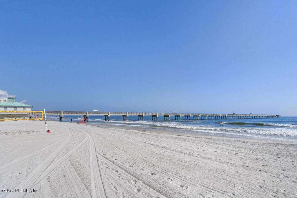 Beach just steps from townhouse