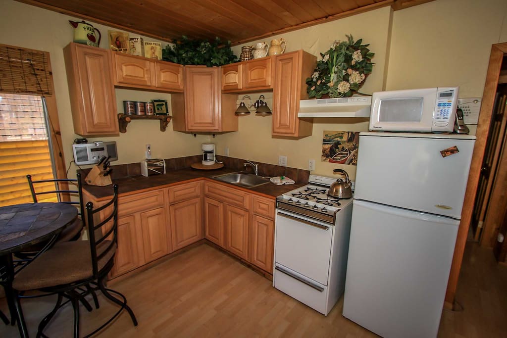 Microwave,Oven,Indoors,Kitchen,Room