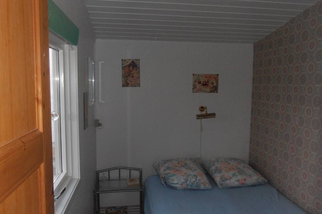 1 bedroom with a 1 1/2 bed