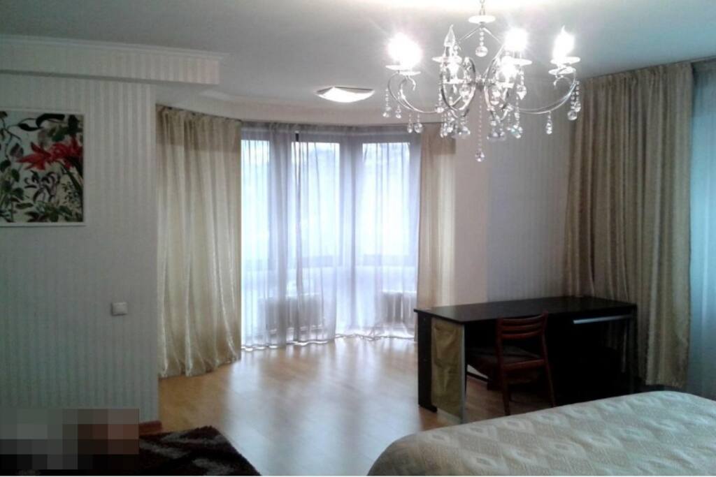 Extra Large Private bedroom (Royal Style)