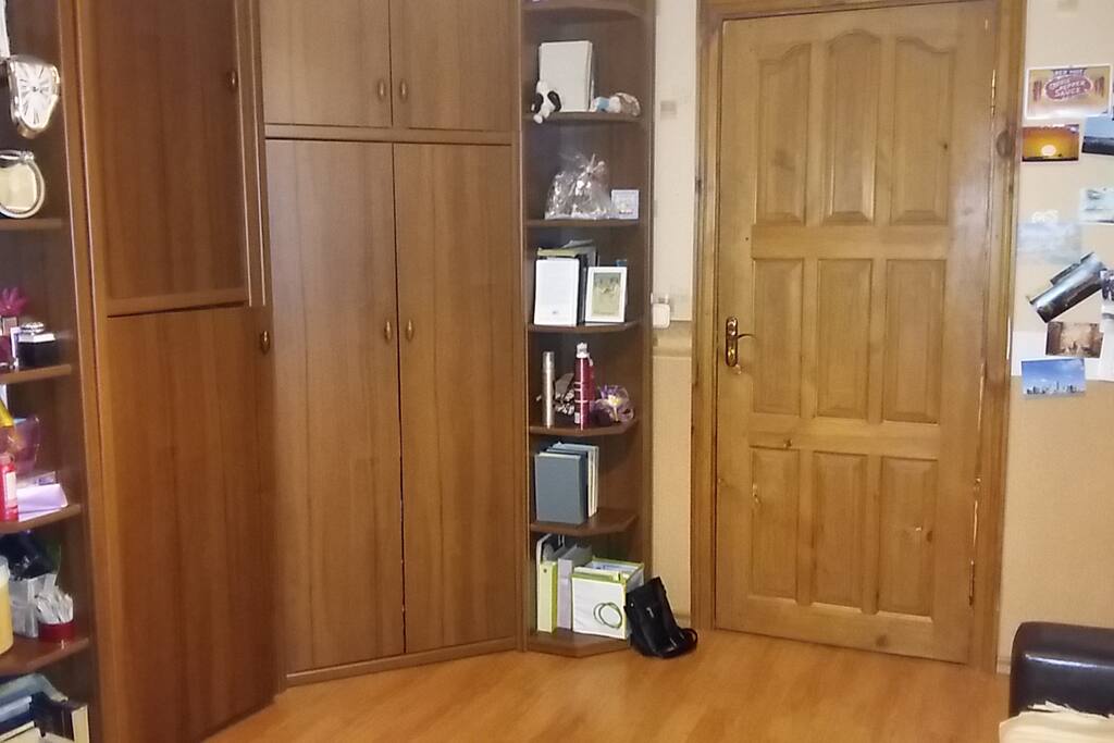 комната 18 м кв. с балконом