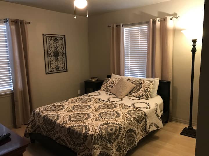 Vintage 1960's 3 bedroom home.
