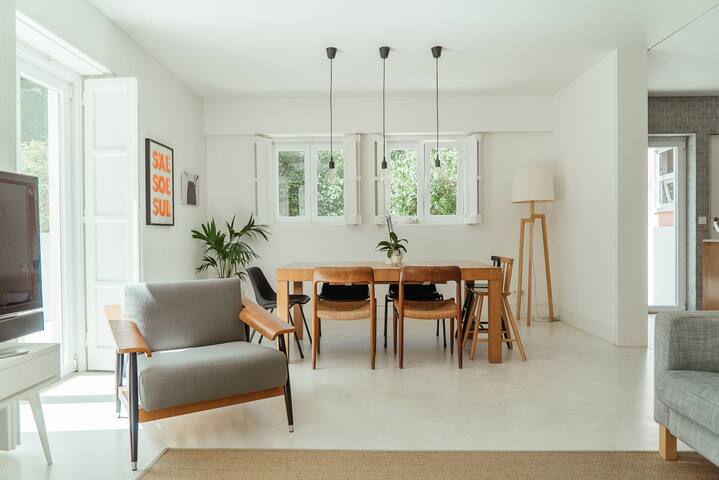 sunny family apartment w/ garden and little pool gallery image 2