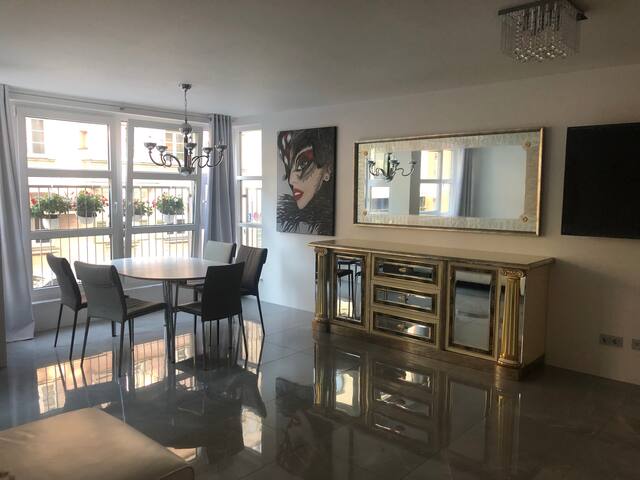Luxury 85 m2 Residence Marienplatz gallery image 2