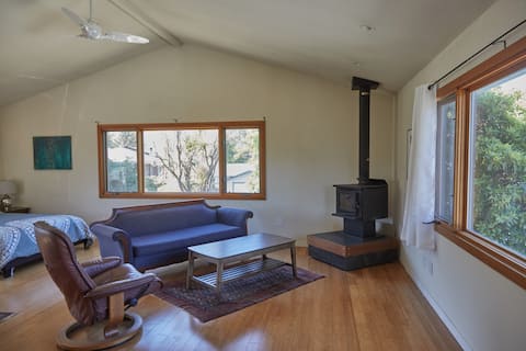 Successful Airbnb property: Coastal Peaks Studio in San Luis Obispo