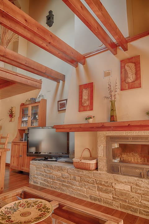 SAPLAN Real Estate "It was Lana de Les"