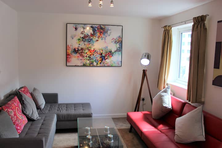 Spacious Apartment In Gunwharf Quays - Fareham
