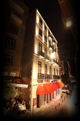 Spacious 2 Bedrooms + Saloon Flat gallery image 2