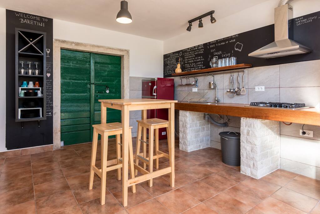 Summer Kitchen