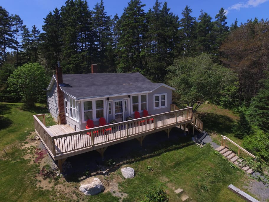 Palmer Cottage Cottages for Rent in Boutiliers Point, Nova Scotia, Canada