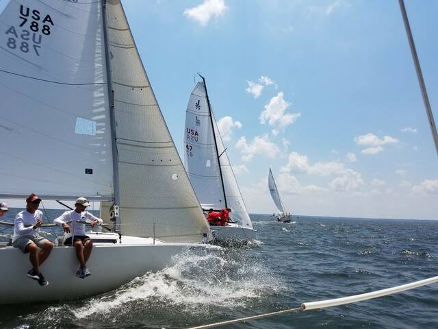 Beach Home 1 hr from DC to Sail Pickleball & Kayak