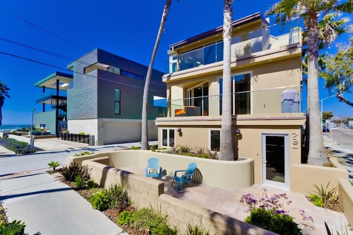 Breezy Balconies & Ocean Views! gallery image 3