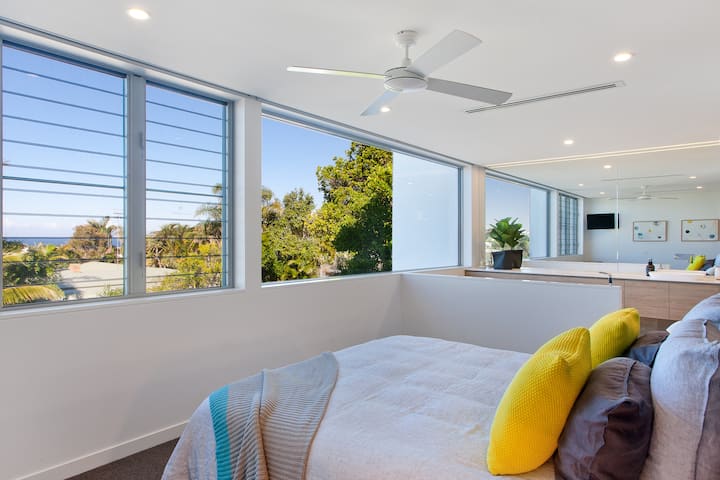 Bluey's Beach House  - 4 Bedroom 