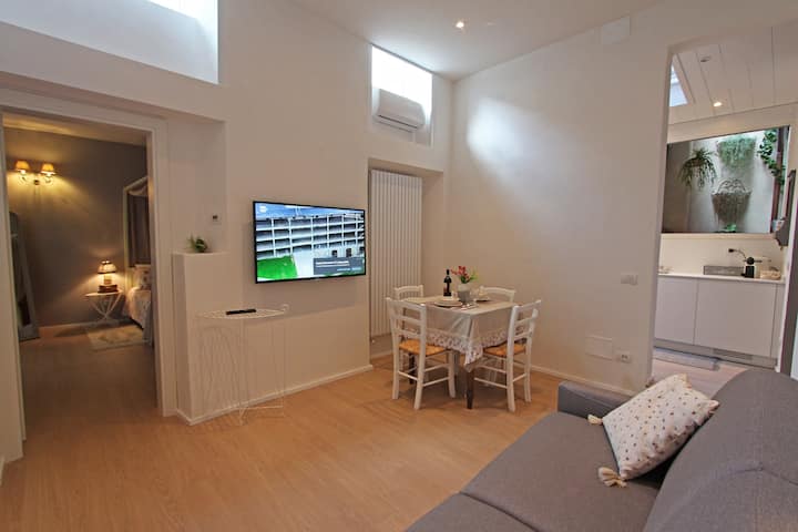 Cosy And Tasteful Apartment In The Heart Of Lucca