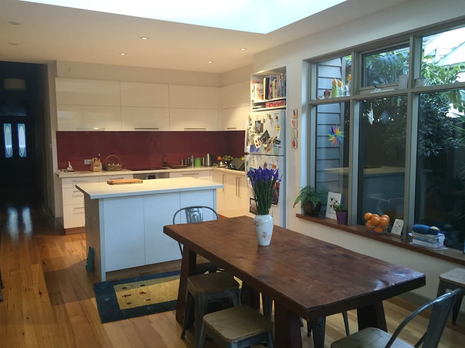 Kitchen / dining area