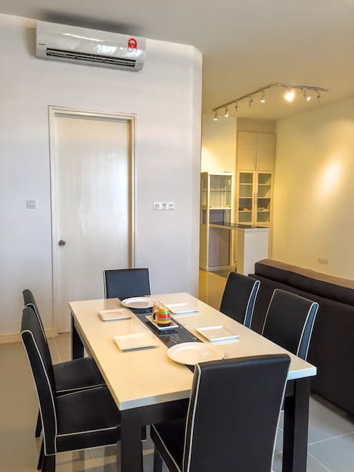 Sit comfortably with a cushion chair and enjoy your dining on a marble table.