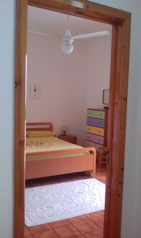 ห้องนอนเตียงใหญ่ชั้นแรก